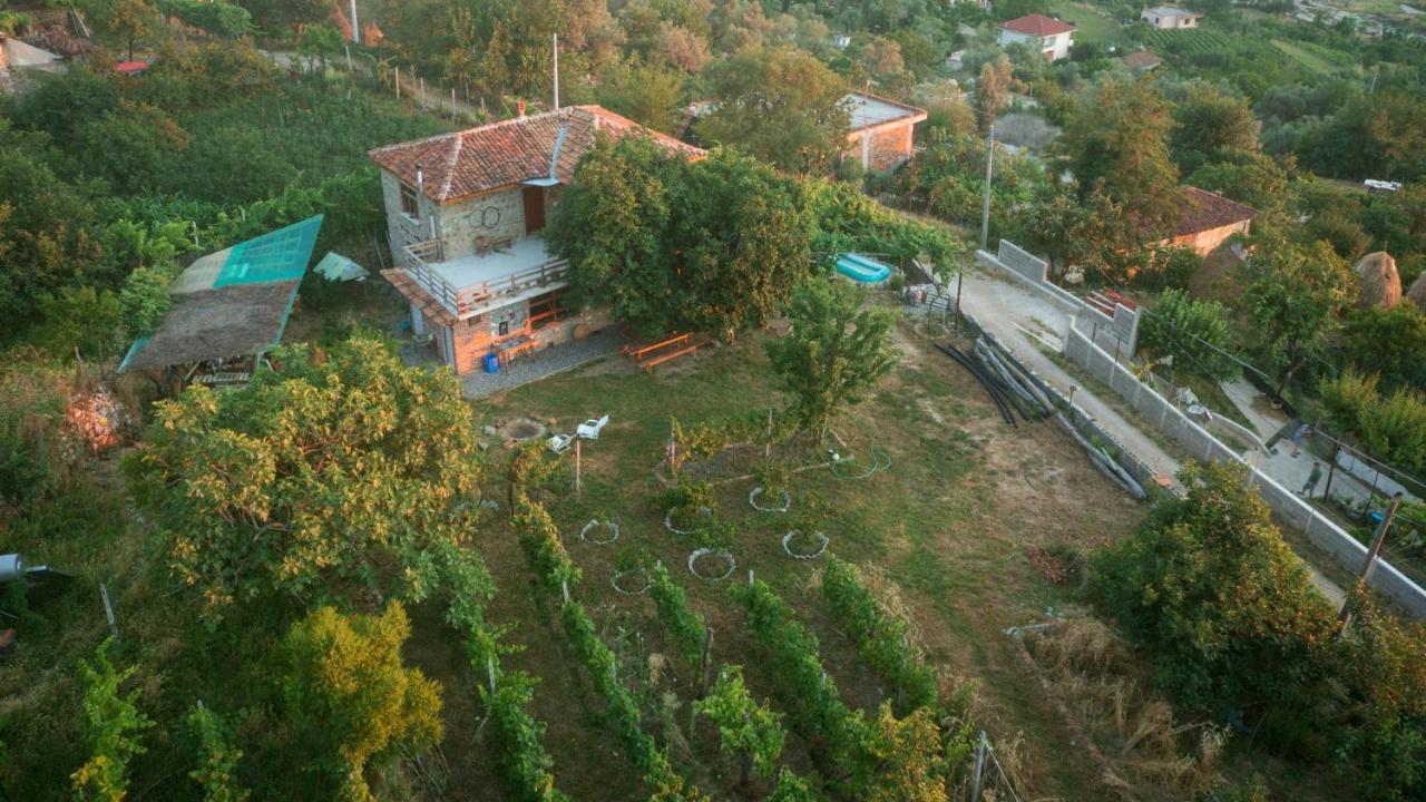 The House In The Village Pellumbas Kültér fotó