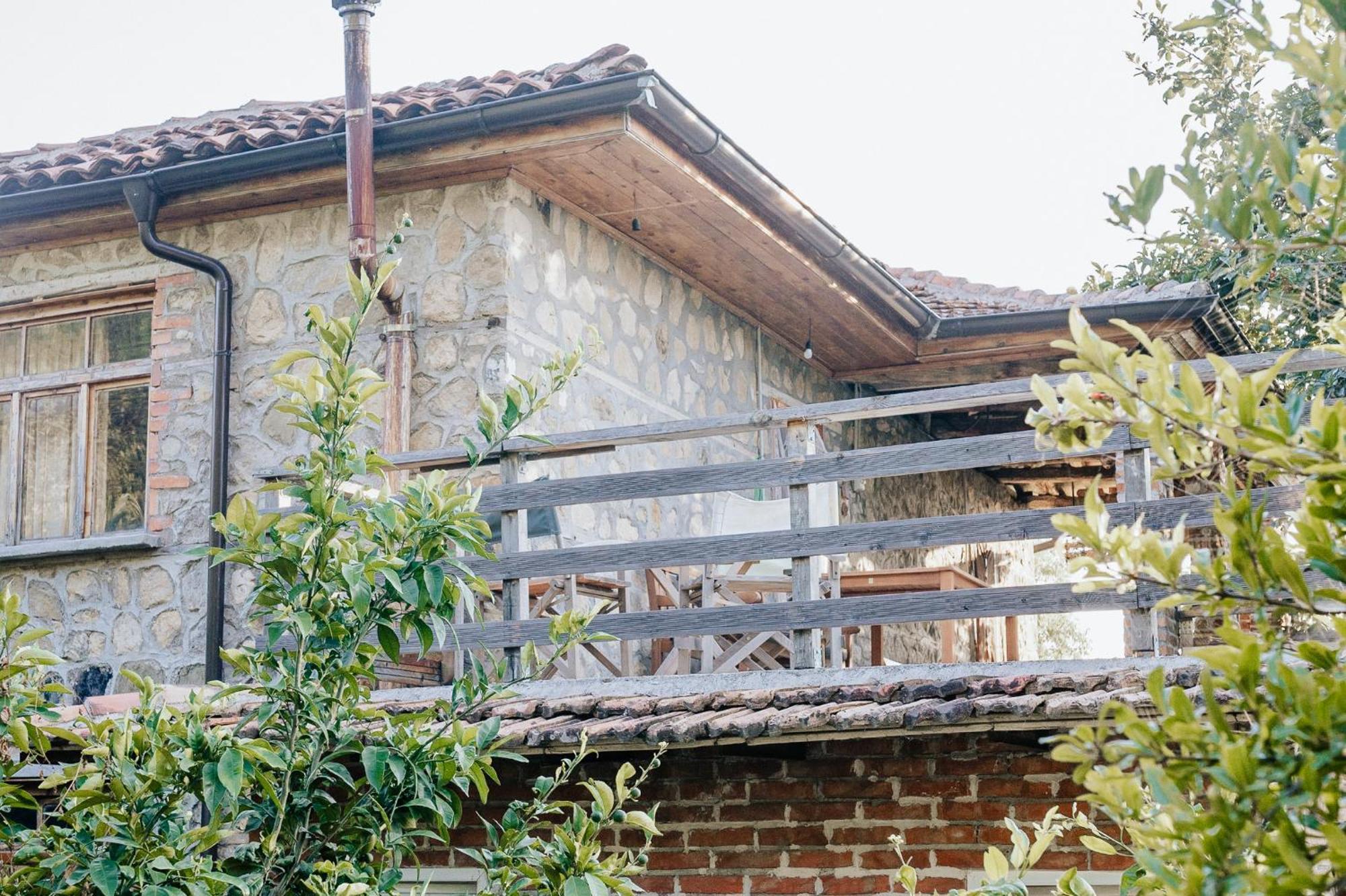 The House In The Village Pellumbas Kültér fotó
